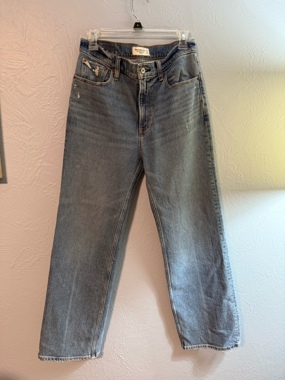 A&F 90s relaxed Jean